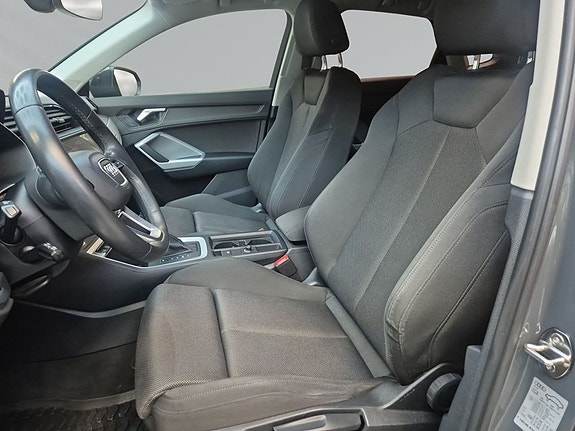 Audi Q3 8 of 9