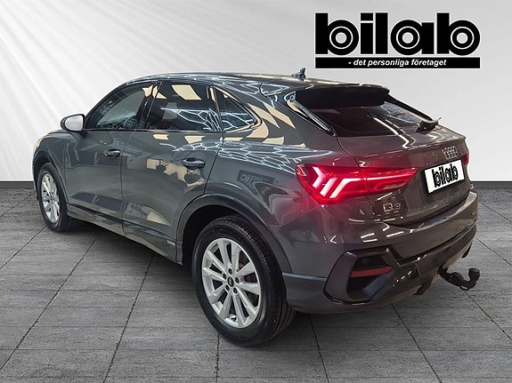 Audi Q3 3 of 9