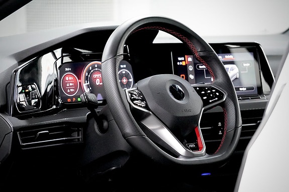 Volkswagen Golf I 10 of 26