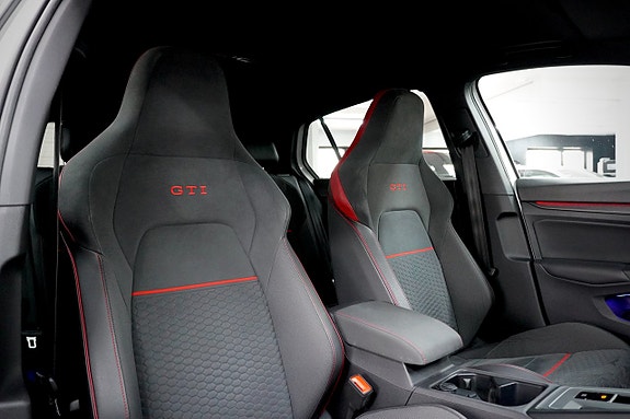 Volkswagen Golf I 8 of 26