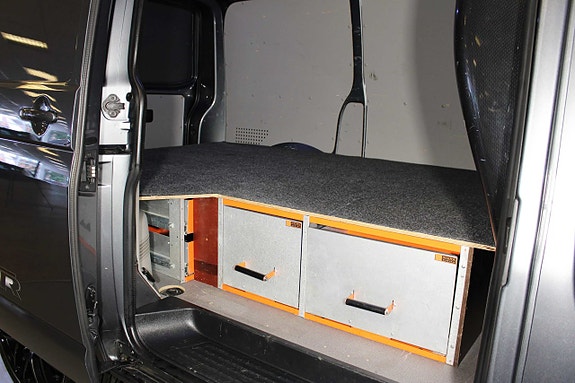 Volkswagen Transporter 18 of 27
