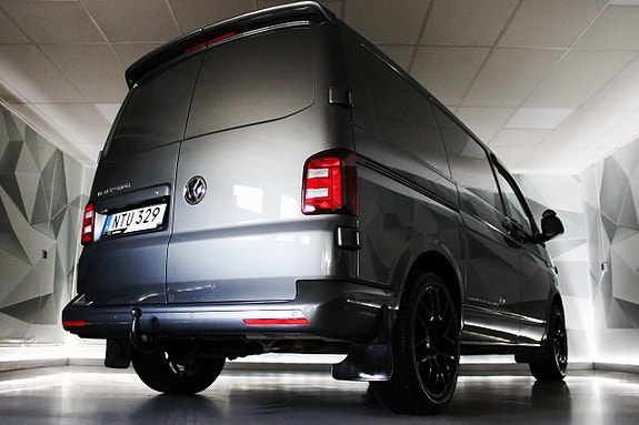 Volkswagen Transporter 8 of 27