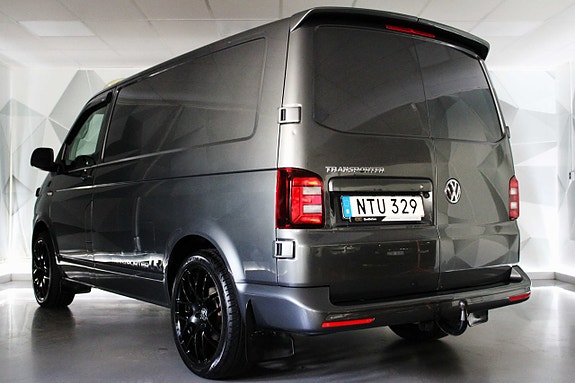Volkswagen Transporter 10 of 27