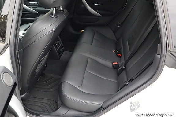 BMW 430i 17 of 23