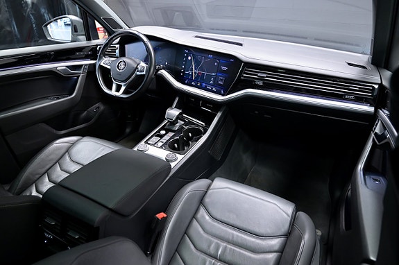Volkswagen Touareg 15 of 30