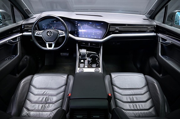 Volkswagen Touareg 17 of 30