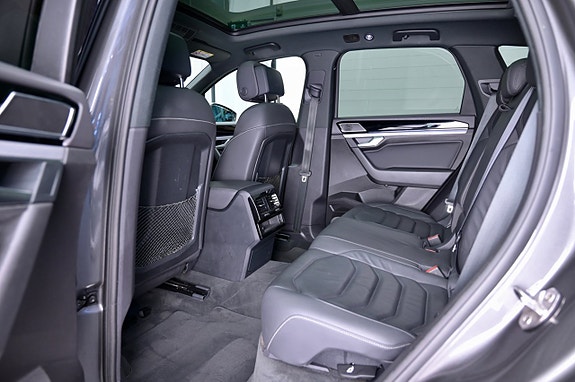 Volkswagen Touareg 11 of 30