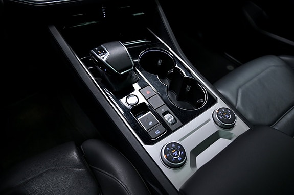 Volkswagen Touareg 24 of 30