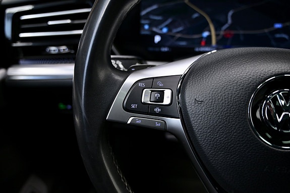 Volkswagen Touareg 22 of 30