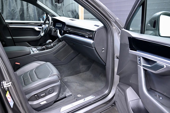 Volkswagen Touareg 13 of 30