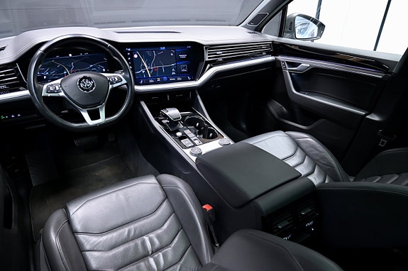 Volkswagen Touareg 16 of 30