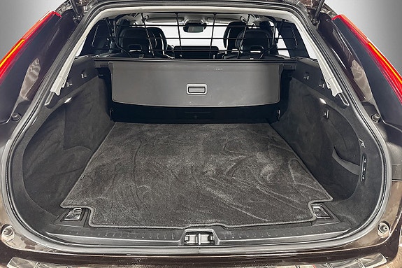 Volvo V90 17 of 19