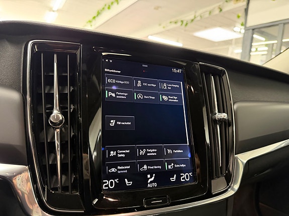 Volvo V90 27 of 29