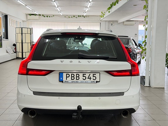 Volvo V90 11 of 29