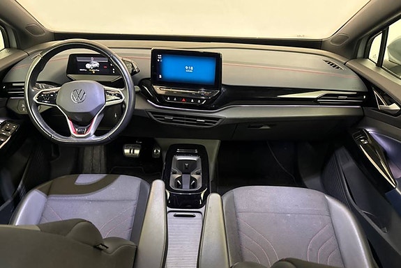 Volkswagen ID.4 3 of 16