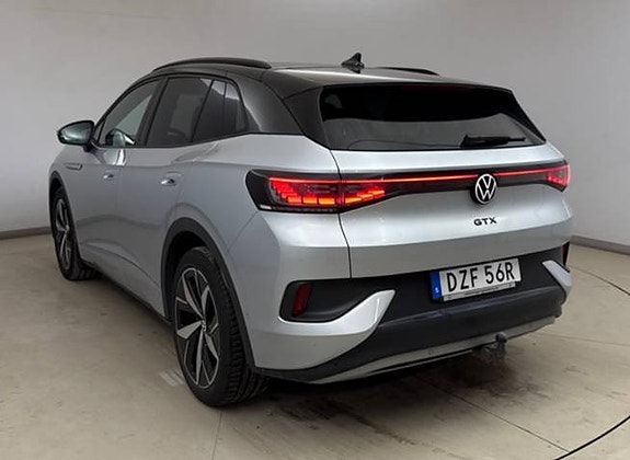 Volkswagen ID.4 5 of 16