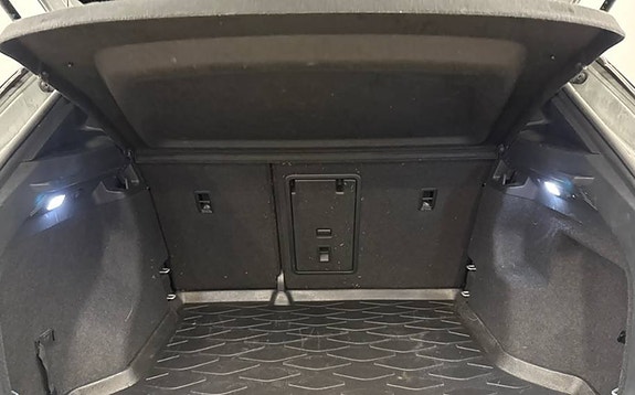 Volkswagen ID.4 12 of 16
