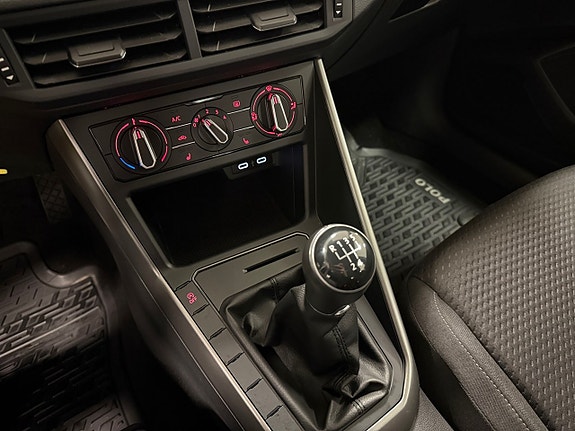 Volkswagen Polo 14 of 15