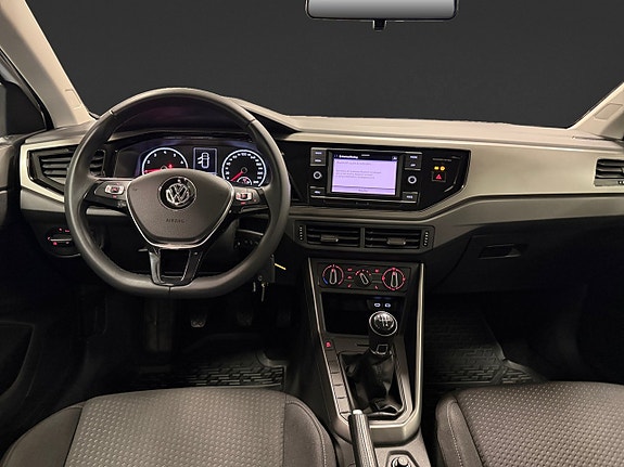 Volkswagen Polo 9 of 15