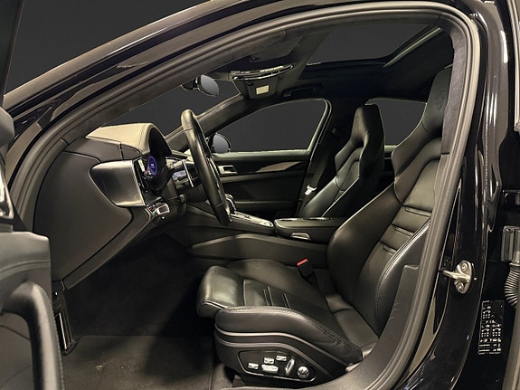 Porsche Panamera 4 8 of 18