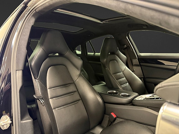 Porsche Panamera 4 13 of 18