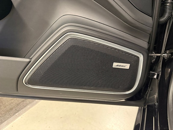 Porsche Panamera 4 10 of 18
