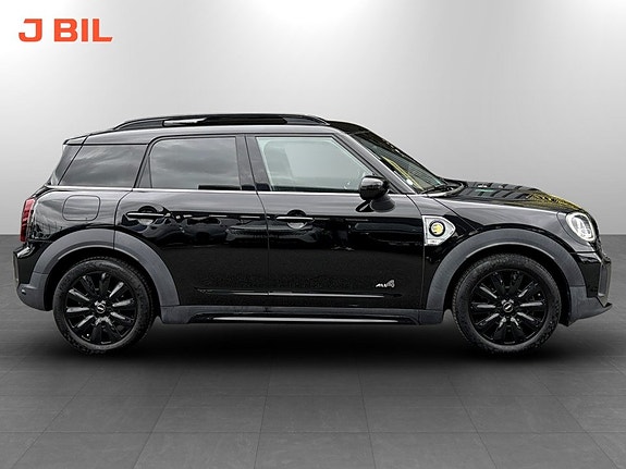 MINI Countryman Cooper SE 15 of 18