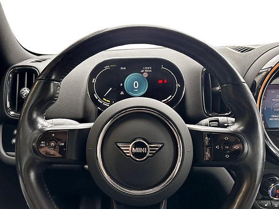 MINI Countryman Cooper SE 7 of 18