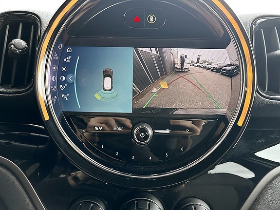 MINI Countryman Cooper SE 9 of 18