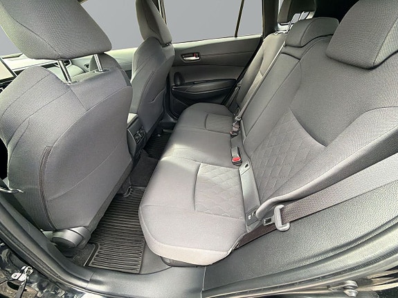 Toyota Corolla Cross 9 of 25