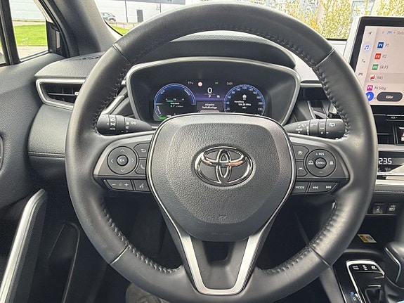 Toyota Corolla Cross 18 of 25