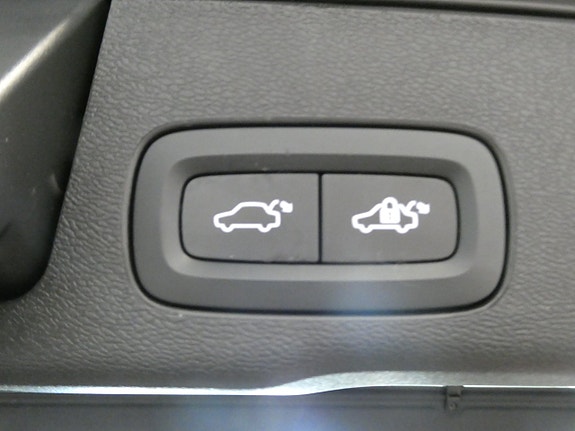 Volvo XC60 13 of 29