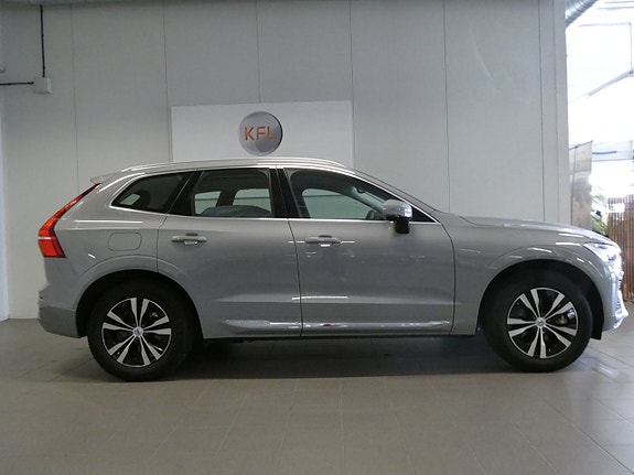 Volvo XC60 8 of 29