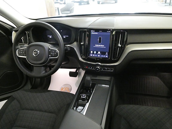 Volvo XC60 17 of 29