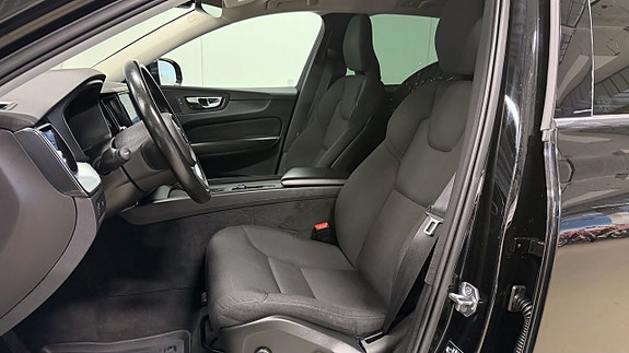 Volvo XC60 7 of 10