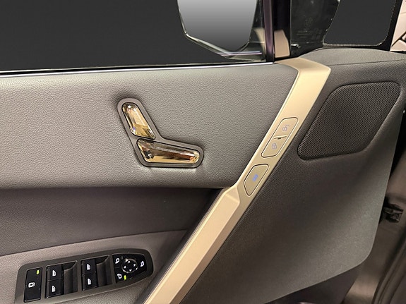 BMW iX 9 of 20