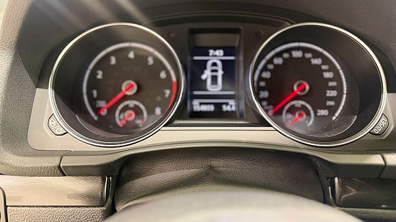 Volkswagen Scirocco 11 of 15