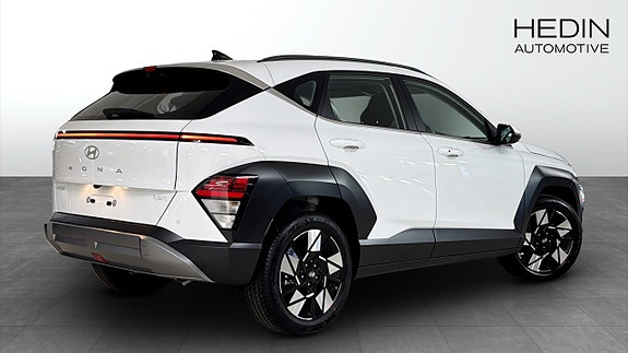 Hyundai Kona 2 of 12