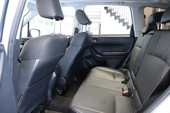 Subaru Forester 14 of 18