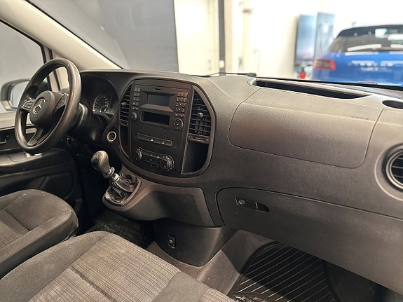 Mercedes-Benz Vito 109 12 of 16