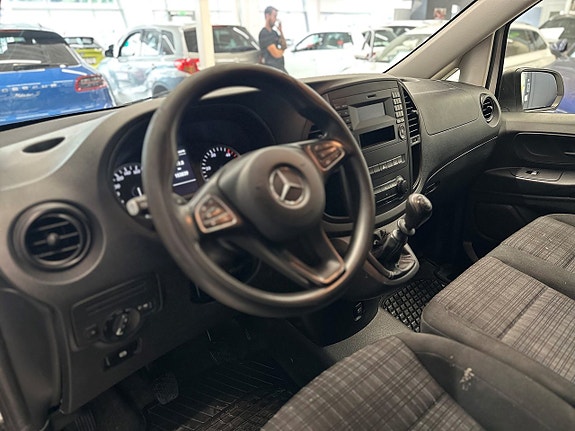 Mercedes-Benz Vito 109 14 of 16