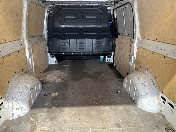 Mercedes-Benz Vito 109 9 of 16