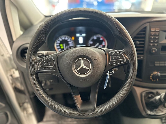 Mercedes-Benz Vito 109 13 of 16