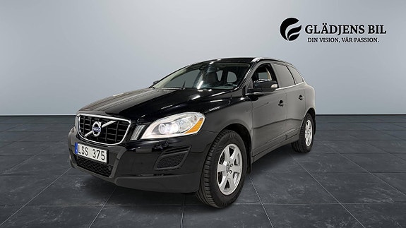 Volvo XC60 3 of 28