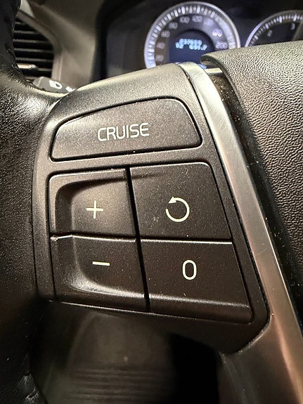 Volvo XC60 21 of 28
