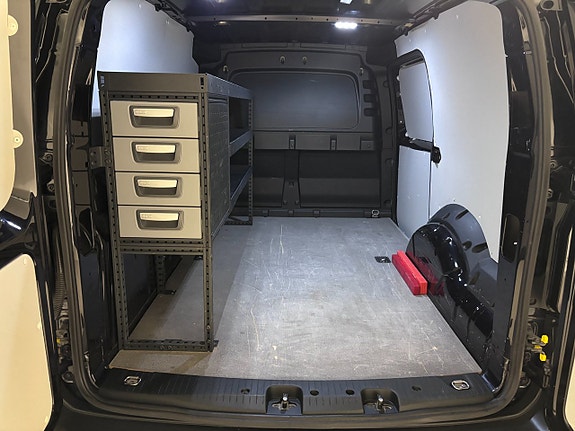 Volkswagen Caddy Maxi 17 of 21