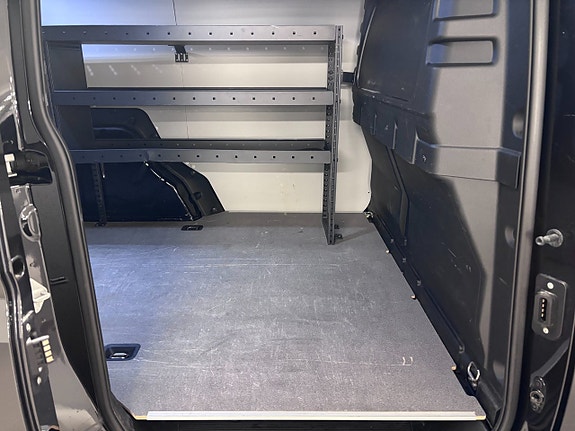 Volkswagen Caddy Maxi 16 of 21