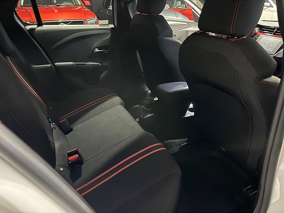Opel Corsa 16 of 20