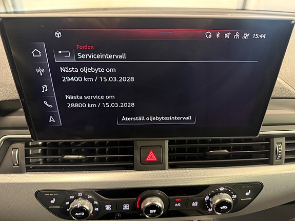 Audi A4 14 of 23