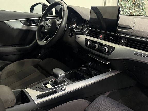 Audi A4 18 of 23